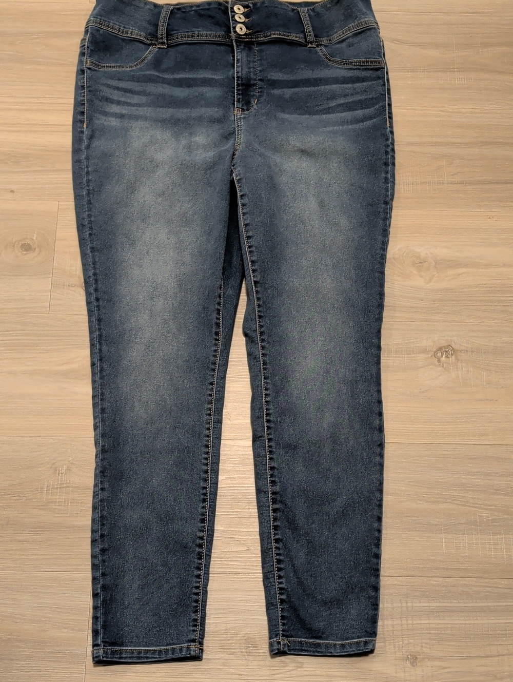 VANILLA STAR - Size 18 Women’s Dark Wash Blue Jegging Jeans - Stretch Slim Fit